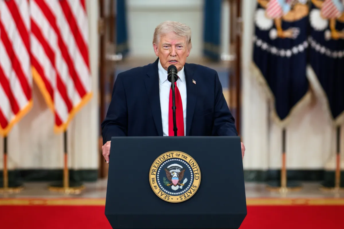 ABD Başkanı Donald Trump'ın 8 Nisan 2026 tarihinde İran ile ilan ettiği 14 günlük ateşkes ve Hürmüz Boğazı'nın açılması haberi için arşiv görseli.