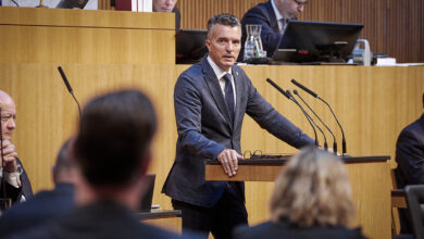 Avusturya Ulusal Meclisi'nde (Nationalrat) bir oturum esnasında milletvekilleri ve hükümet sıraları.