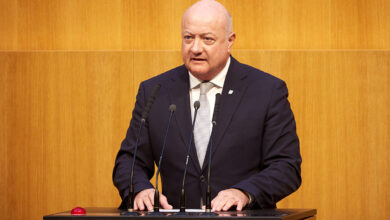 Avusturya Başbakanı Christian Stocker parlamento konuşması arşiv fotoğrafı.