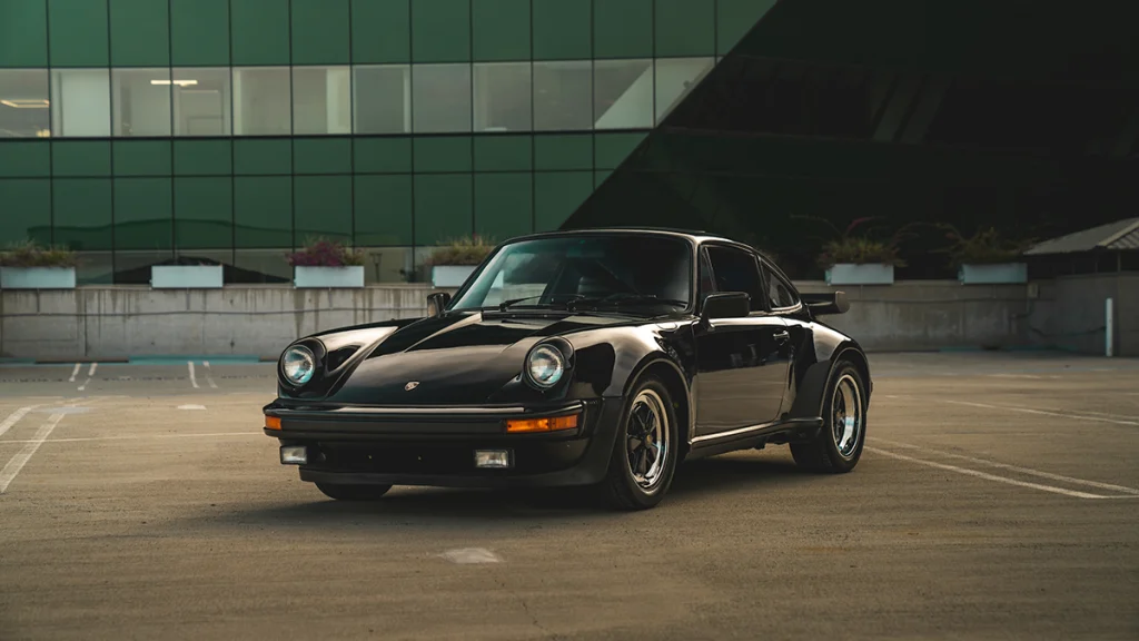 Klasik Siyah Porsche 911 Asla Elektrikli Olmayacak